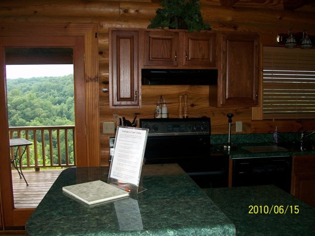 [Kitchen[2].jpg]