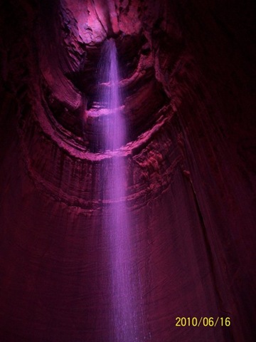 [Ruby Falls 4[2].jpg]