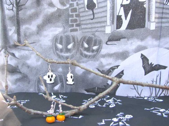 [halloween ghost and pumpkin earrings1[3].jpg]