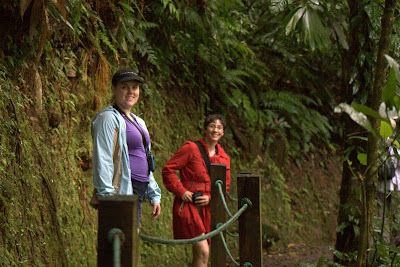 Kathy and LIndz.