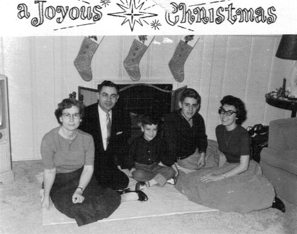 [Holiday Card_Family (Medium)[2].jpg]