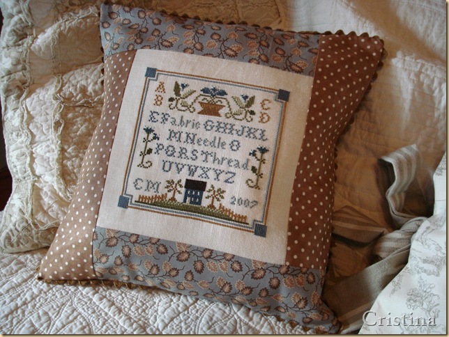 NECESSITIES SAMPLER DE LHN MONTADO EN COJIN