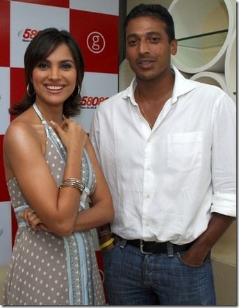 Lara Dutta officially with Mahesh Bhupathi, Dino back with Mahtani