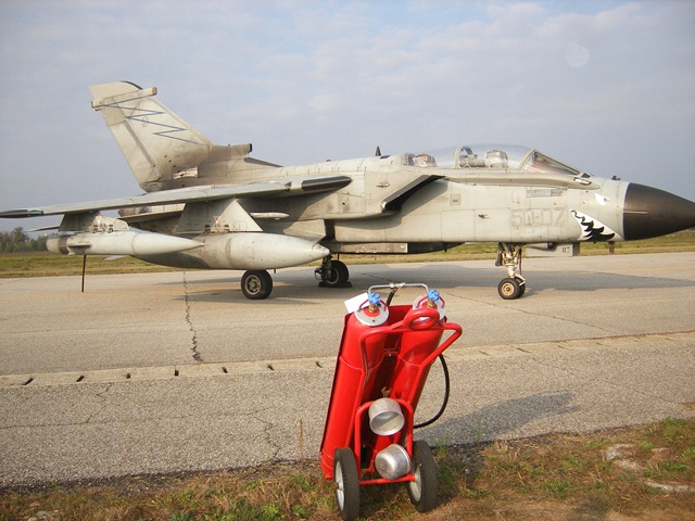 [Tornado[4].jpg]