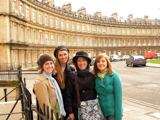 Evangel Students Retrace Jane Austen's Steps in England