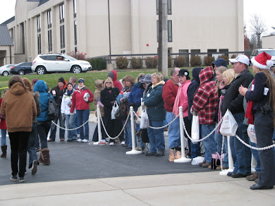 Former Vice Presidential Candidate Sarah Palin Signs Books in Springfield