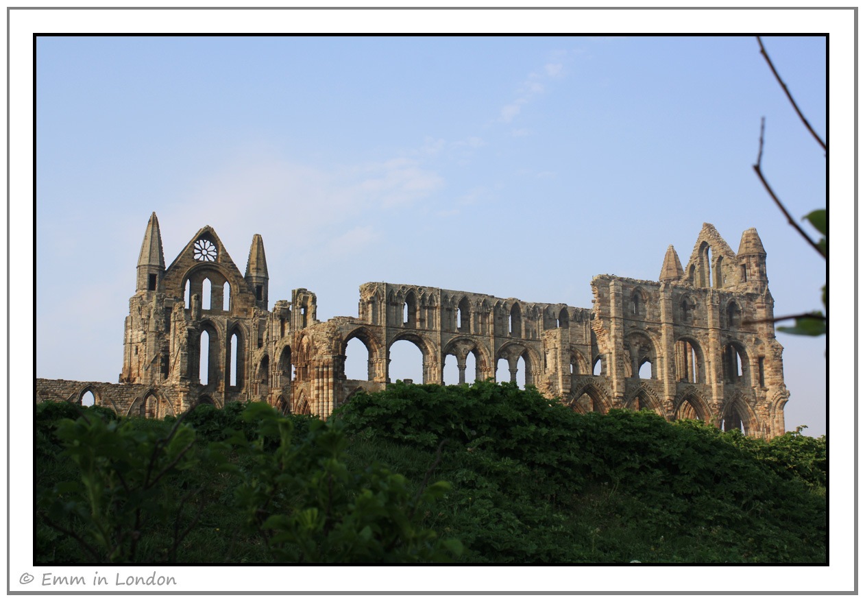 [The Ruins of Whitby Abbey (2)[3].jpg]