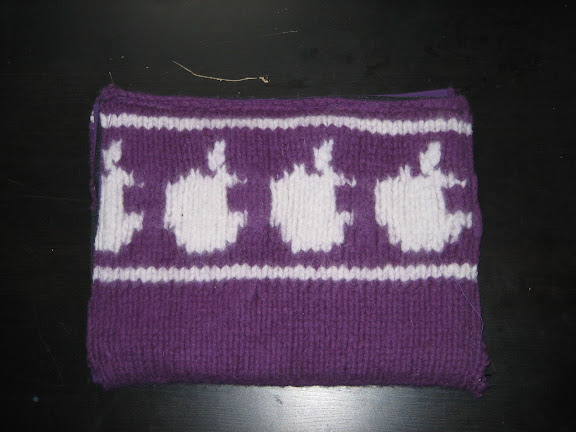  A laptop case for my soon to be mac :)