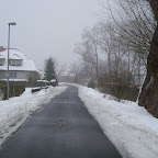 Viele Straßen sind in Dingelstädt mittlerweile so eng, dass entgegenkommender Verkehr schon eine große Schwierigkeit darstellt. Denn Ausweichen ist bei den Schneebergen Links und rechts von der Straße fast nirgends mehr möglich.