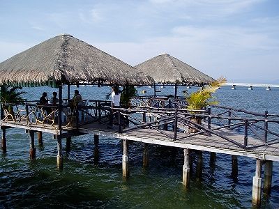 なんとなく水上レストラン－カンボジア・ココン