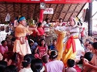 ミャンマー・オカマ祭