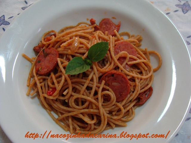 [espaguete-como-molho-de-calabresa-02[3].jpg]
