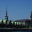 DSC03295.JPG - 3.07. Kopenhaga - od  lewej Boersen (dawna giełda) i Christiansborg