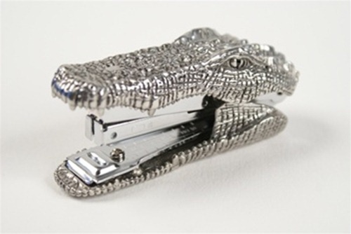 pewter-crocodile-stapler-2T
