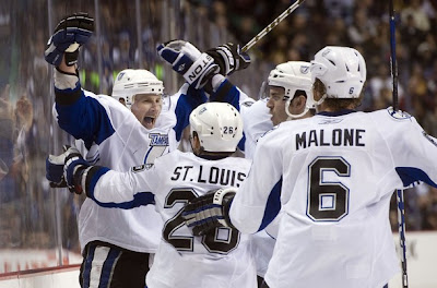 lightning_dec11_canucks4.jpg