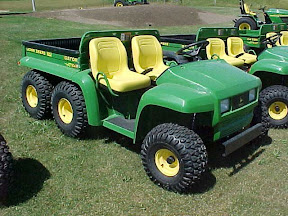 
				JOHN DEERE GATOR UTILITY VEHICLE