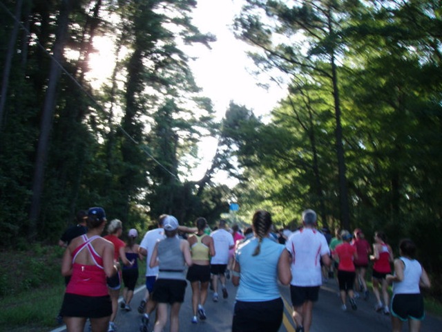 [58895_630590419745_16408068_35781544_7169360_n[2].jpg]
