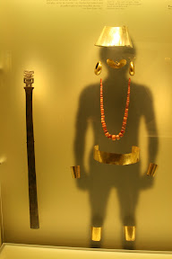 "No indian or woman was without... jewels, ear rings, necklaces, crowns, rings for the lower lip..., fine, well-cut gems, strings or beads. All the girls had four or six gold jewels around their neck..." Friar Pedro Simon, 1623.