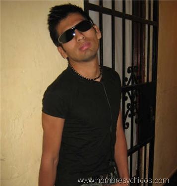 [hombres-y-chicos-fotos-chicos-peruanos[10].jpg]