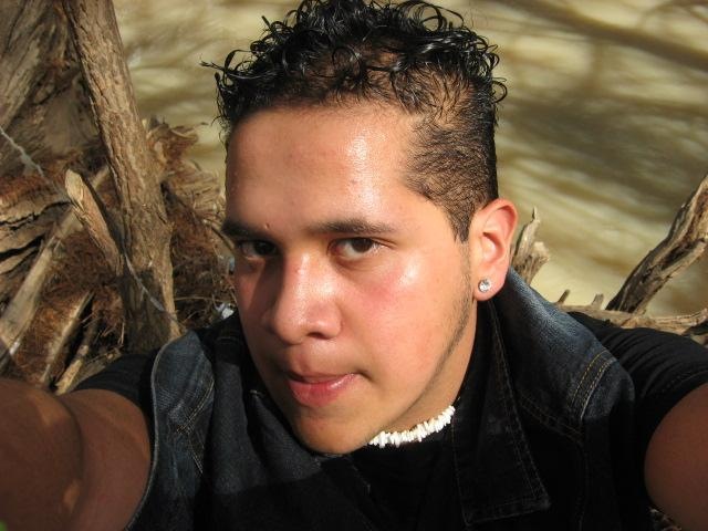 [fotos latinos[1].jpg]