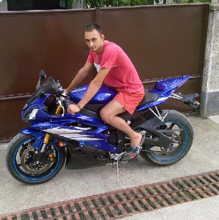 [hombres italianos.jpg]
