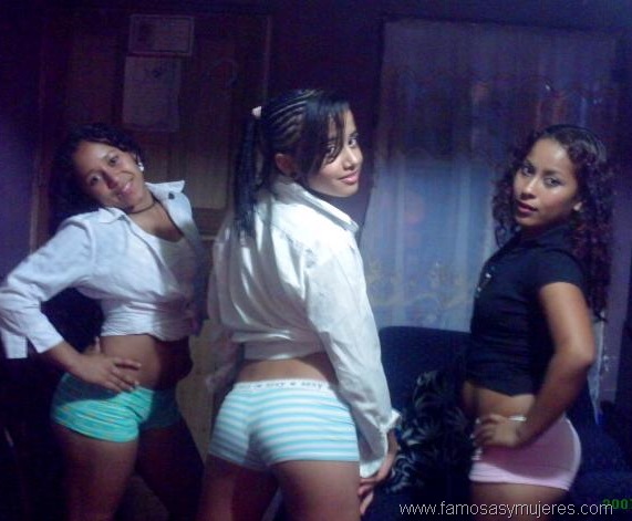 [chicasmorenasfotos5.jpg]