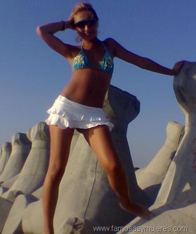[sexyschicasminifalda5.jpg]