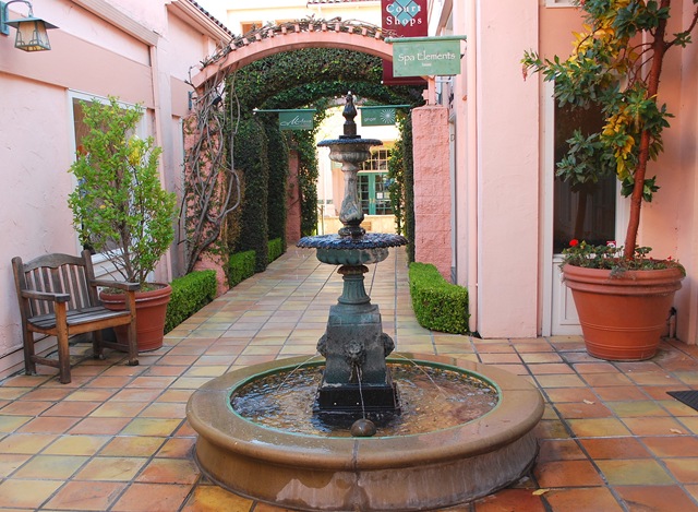 [south corridor fountain[4].jpg]