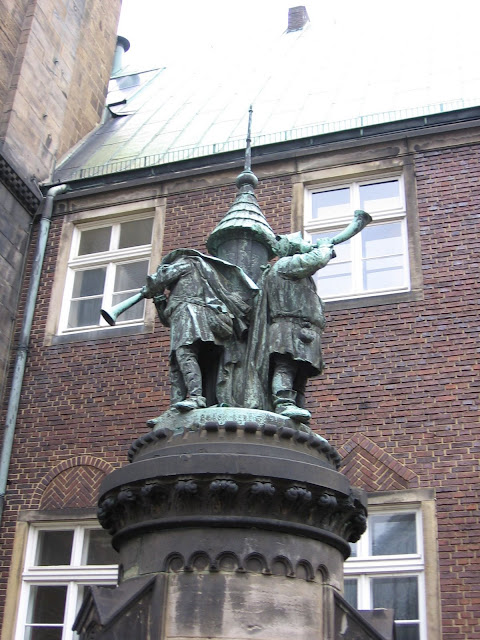 Ryanair'ом в Барселону, Бремен, Милан