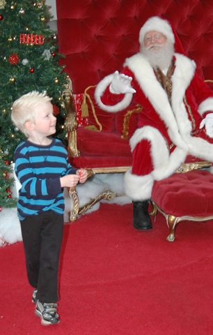 [santavisit53.jpg]