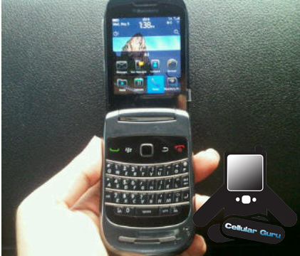 Clamshell 9670 Photo appearance BlackBerry 9670