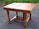 rozměry: 118 cm x 120cm; výška 75 cm