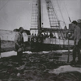 SaltdalingenBlirHjulpetUtAvIsen.jpg