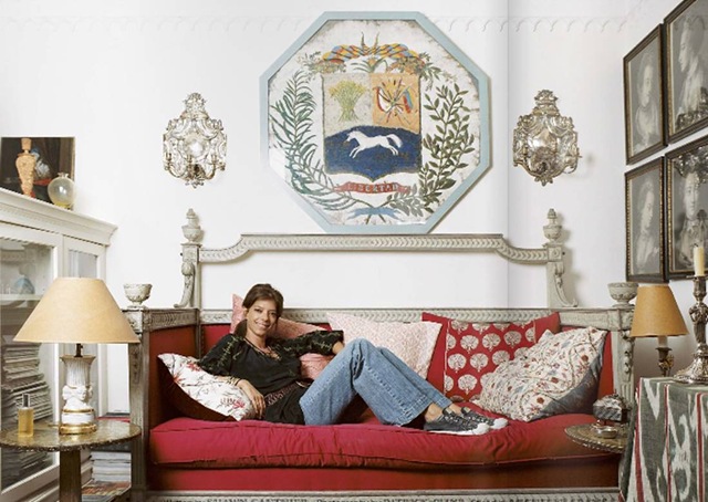 [Casa de Valentina - Revista Lonny Magazine - sofá super confortável[3].jpg]