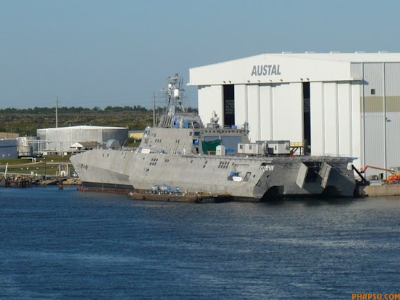 uss_independance_lcs_2_19.jpg