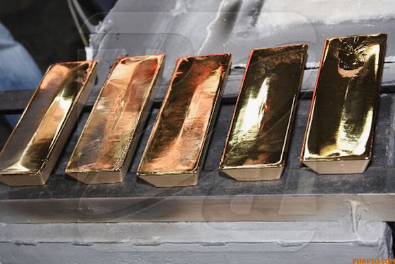 gold_bars_03.jpg