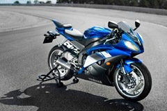 2009-YZF-R6-static-02_prv_tcm26-271767