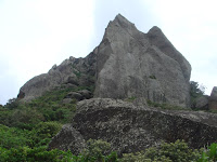 望上大尖石山的路