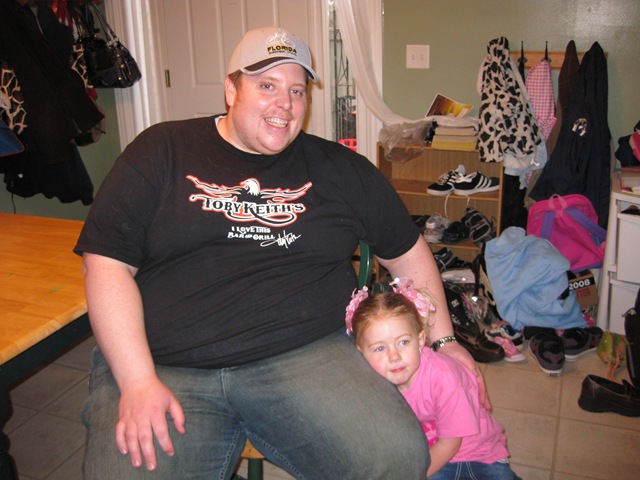 [Aaron and Ellie Bday pt1 006[2].jpg]