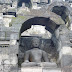 P1000443.JPG, One of many Buddha statues around Borobodur, Yogyakarta