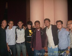 Foto bareng instruktur, Kis Uriel