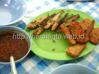 sambel-tempe-ikan pindang