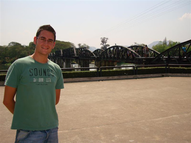 Puente sobre el río Kwai