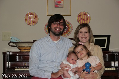 [(102) Family Picture (May 22, 2011)_20110522_001[3].jpg]
