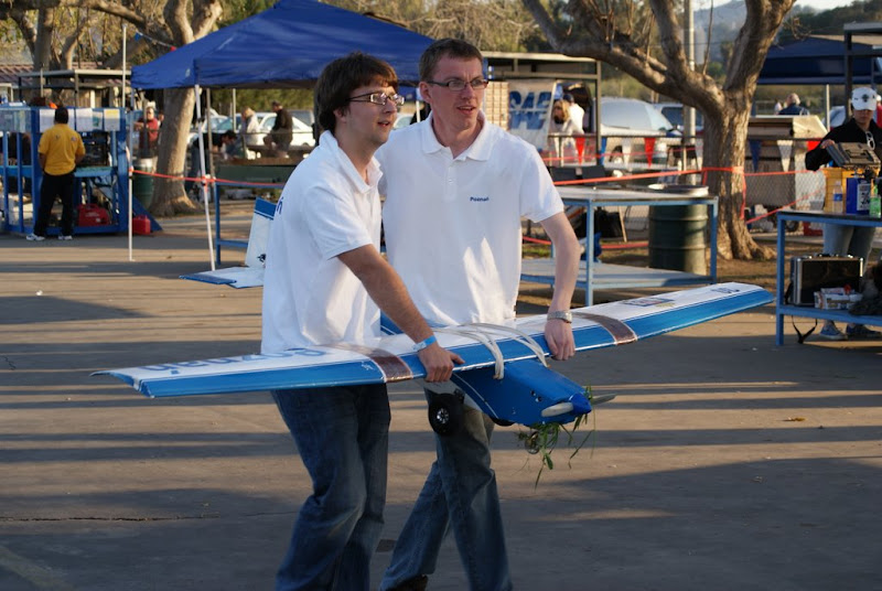 Lot zaliczony, a poza trawą w kółku - zero zniszczeń