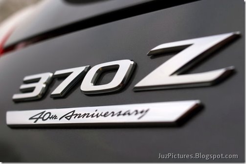 Nisan-370Z-Black-Edition-11