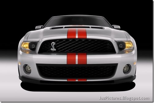 2011-Ford-Shelby-GT500-4