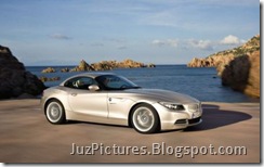 2009-bmw-roadster-z4-front-right-long