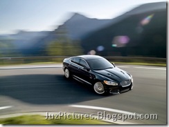 2010-Jaguar-XFR-top-view-turn