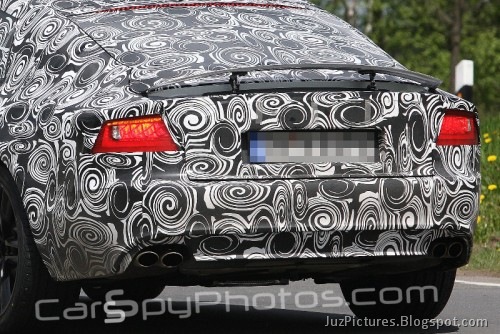 [2012-Audi-S7-spy-pictures-5[2].jpg]